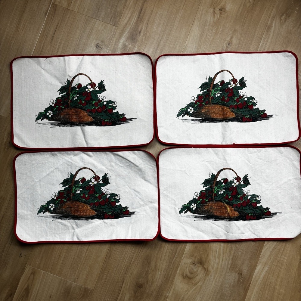 Vintage Strawberry Basket Fabric Placemats (4) Cottage Core